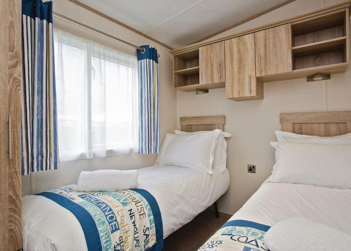 Piran Meadows Resort New Quay Dış mekan fotoğraf
