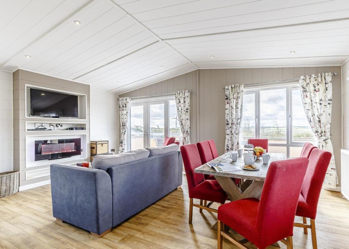 Piran Meadows Resort New Quay Dış mekan fotoğraf
